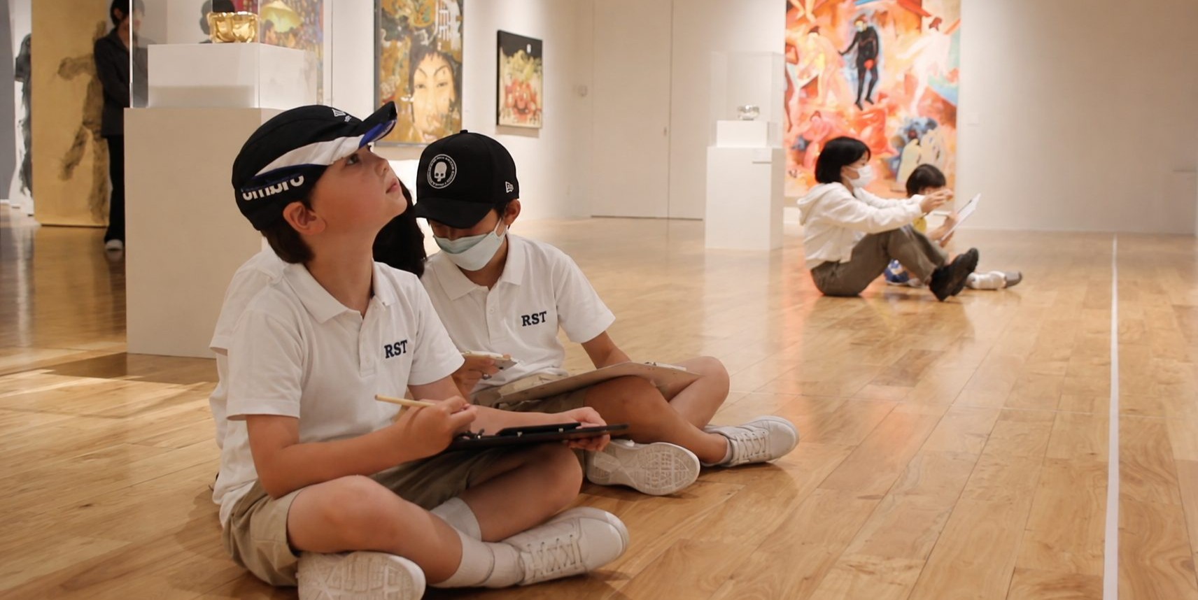 RST students sketching